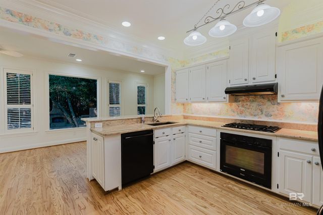 8899 North Court, Daphne, AL 36527