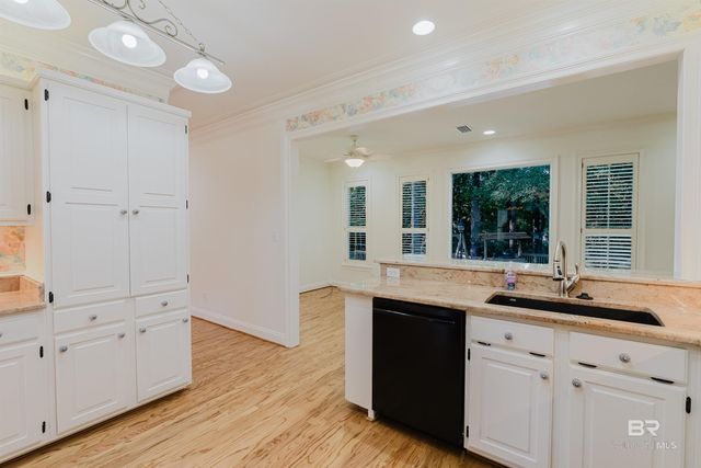 8899 North Court, Daphne, AL 36527