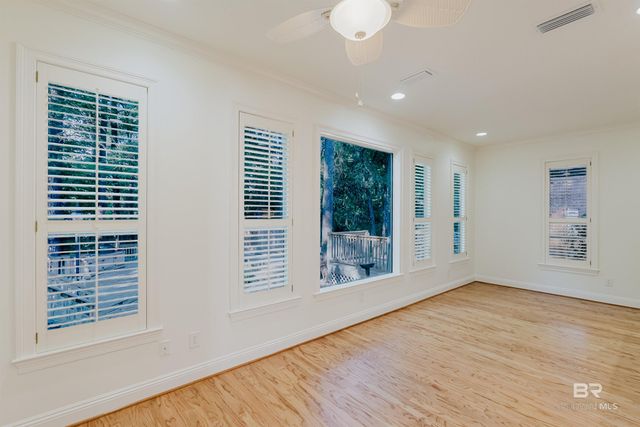 8899 North Court, Daphne, AL 36527