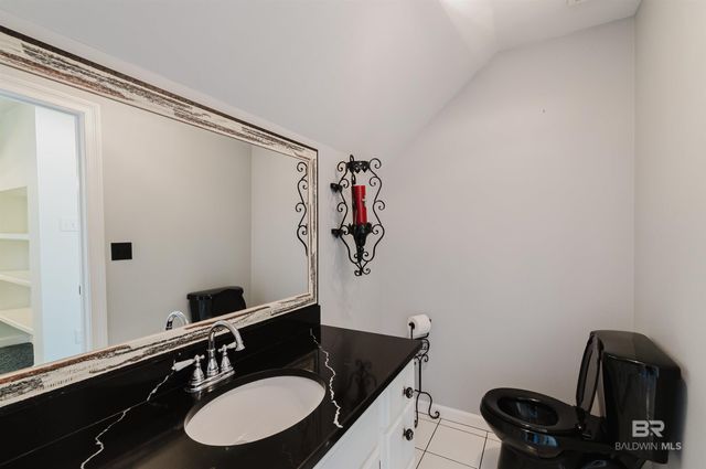 8899 North Court, Daphne, AL 36527