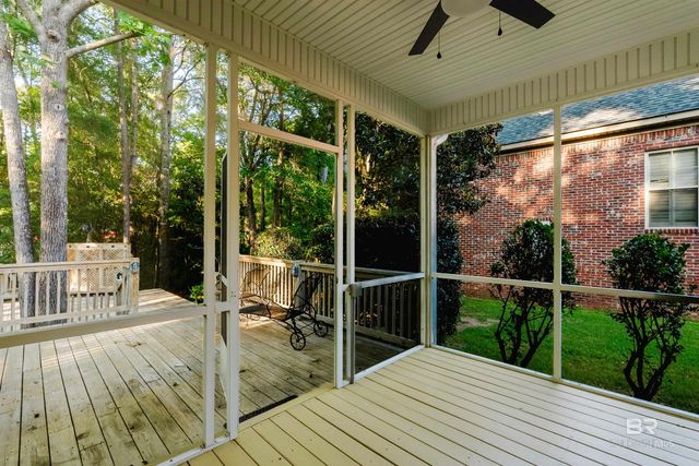 8899 North Court, Daphne, AL 36527