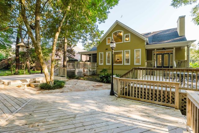 8899 North Court, Daphne, AL 36527