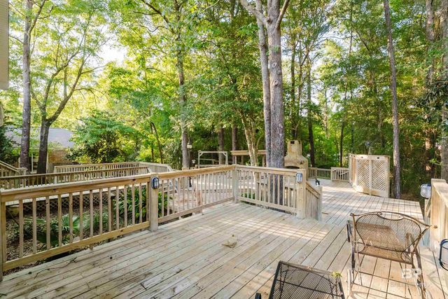 8899 North Court, Daphne, AL 36527