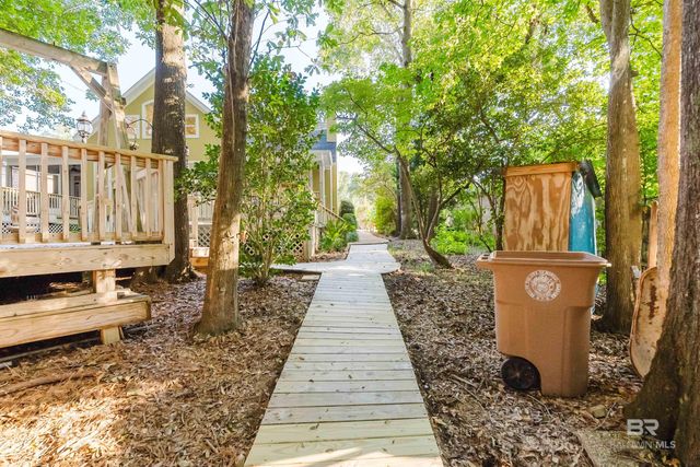 8899 North Court, Daphne, AL 36527