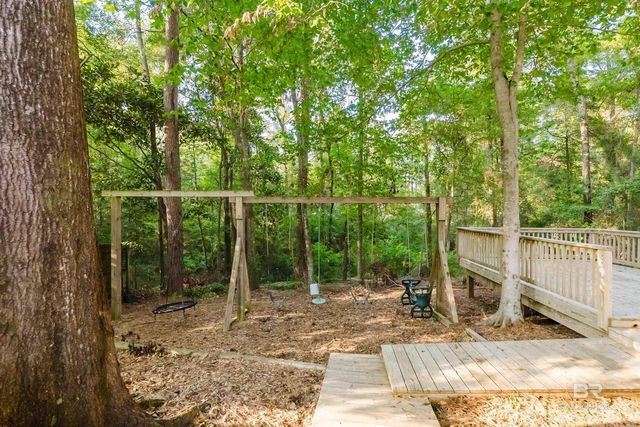 8899 North Court, Daphne, AL 36527