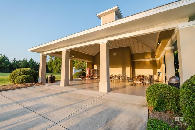 8899 North Court, Daphne, AL 36527