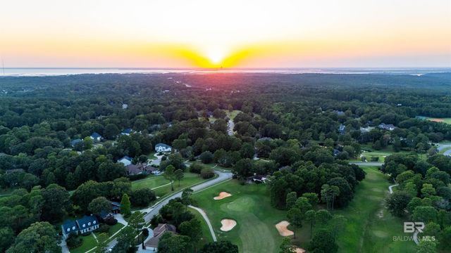 8899 North Court, Daphne, AL 36527