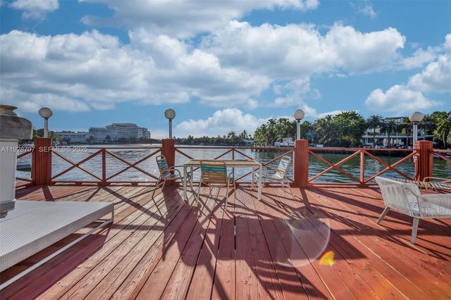 4740 Pine Tree Dr 20, Miami Beach, FL 33140