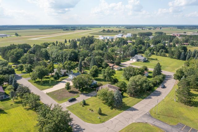 205 Prairie Avenue NE, Staples, MN 56479