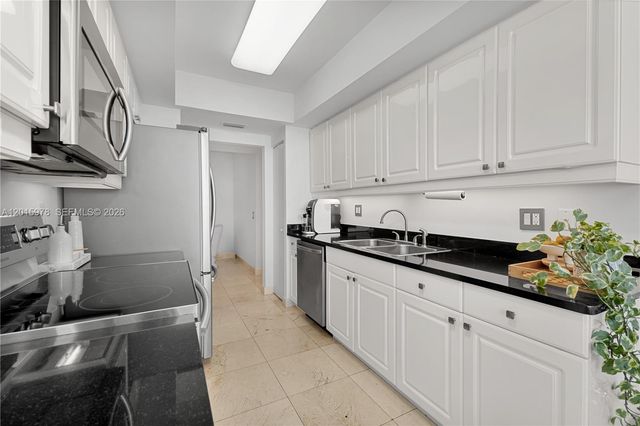 21055 Yacht Club Dr 1707, Aventura, FL 33180