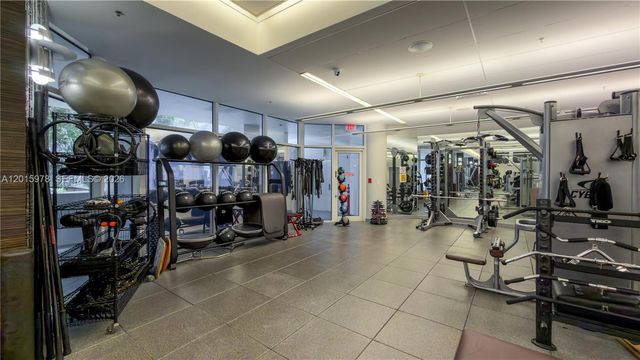 21055 Yacht Club Dr 1707, Aventura, FL 33180