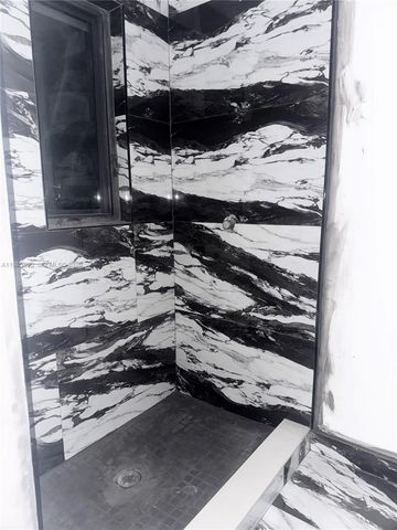 666 NE 164th Ter, Miami, FL 33162