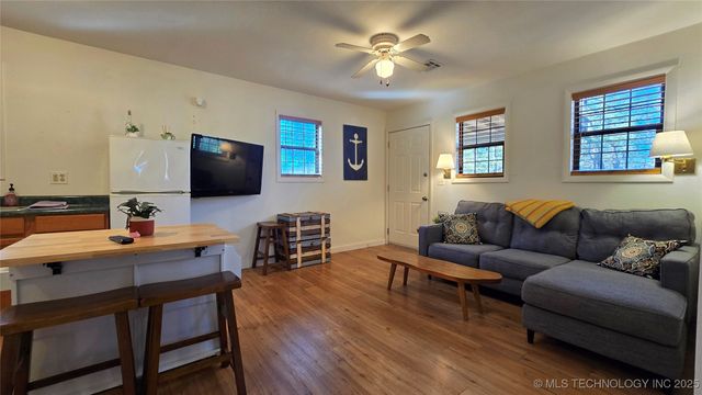 240 W French Street, Eufaula, OK 74432