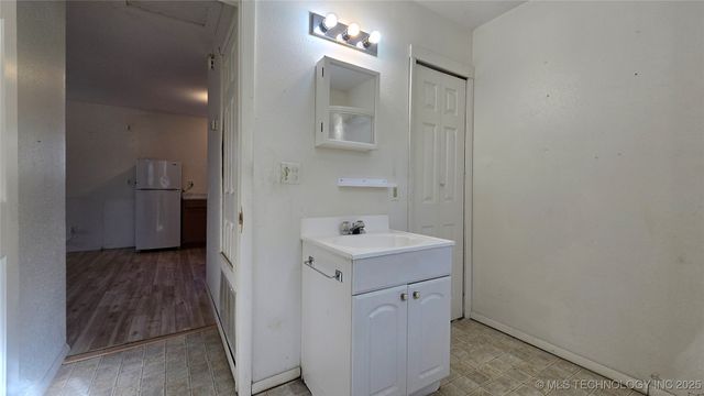 240 W French Street, Eufaula, OK 74432