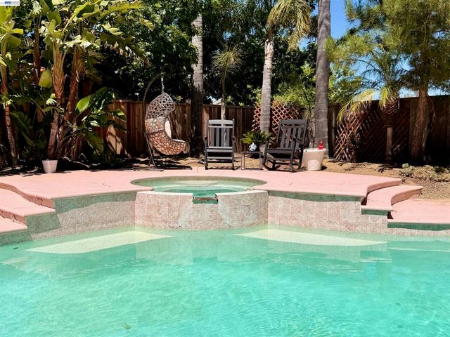 3119 Castle Canyon Way, San Jose, CA 95135