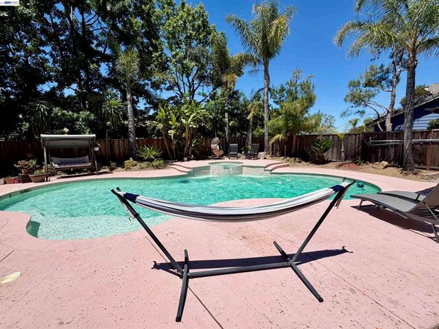 3119 Castle Canyon Way, San Jose, CA 95135