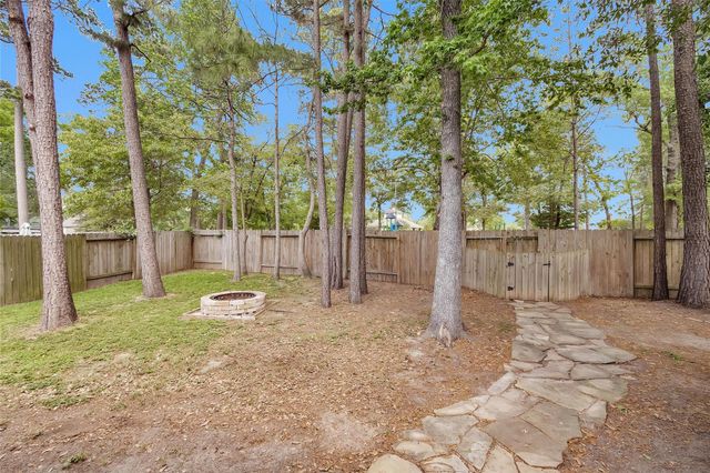 2005 Borthwick Lane, Conroe, TX 77301