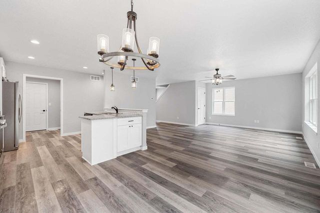 2105 Daisy DRIVE, West Bend, WI 53090