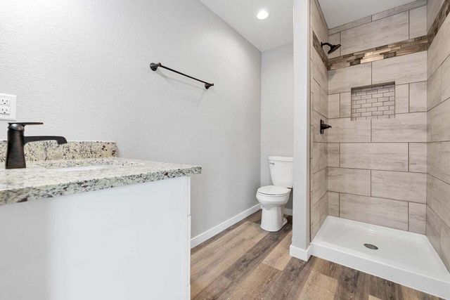 2105 Daisy DRIVE, West Bend, WI 53090