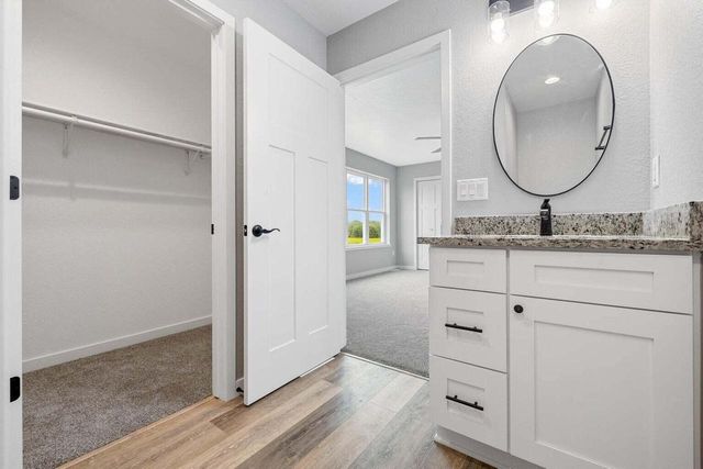 2105 Daisy DRIVE, West Bend, WI 53090