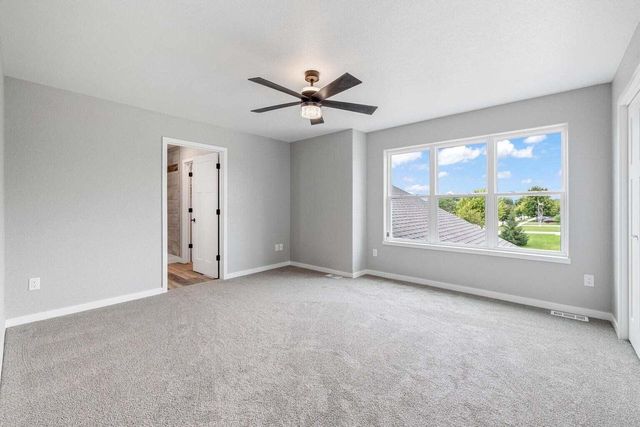 2105 Daisy DRIVE, West Bend, WI 53090