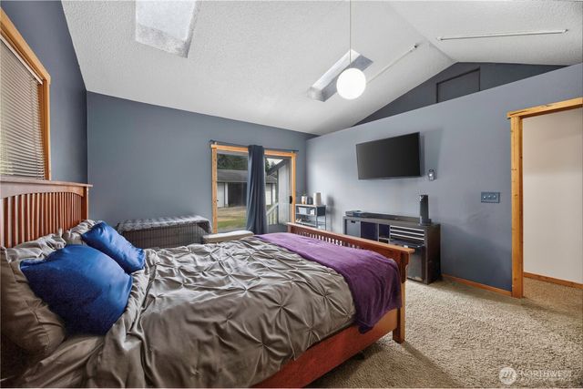 23617 Orting Kapowsin Highway E, Graham, WA 98338