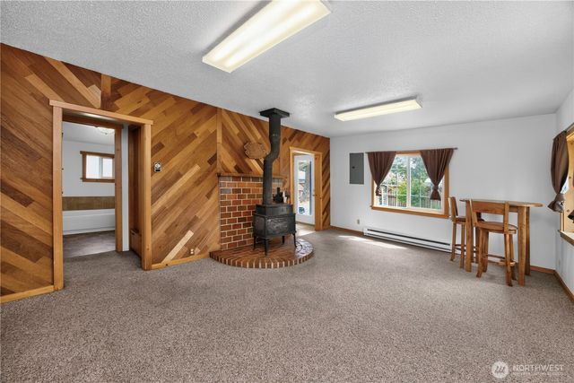 23617 Orting Kapowsin Highway E, Graham, WA 98338