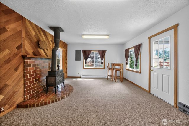 23617 Orting Kapowsin Highway E, Graham, WA 98338