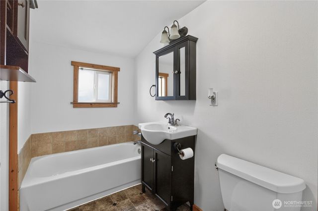 23617 Orting Kapowsin Highway E, Graham, WA 98338