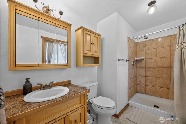 23617 Orting Kapowsin Highway E, Graham, WA 98338