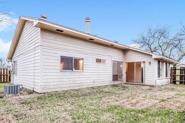 16227 Corsair Road, Houston, TX 77053