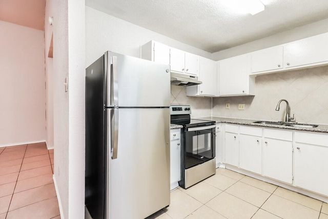16227 Corsair Road, Houston, TX 77053