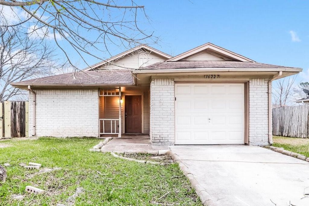 16227 Corsair Road, Houston, TX 77053