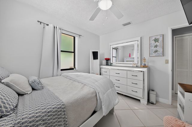 5826 CHURCHILL Court, West Palm Beach, FL 33405