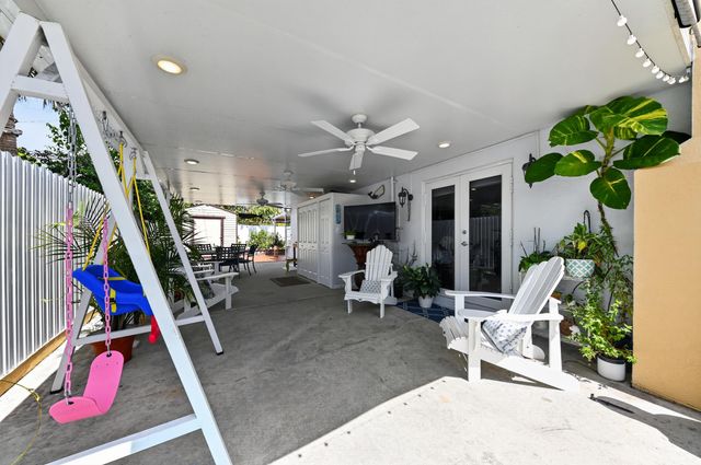 5826 CHURCHILL Court, West Palm Beach, FL 33405