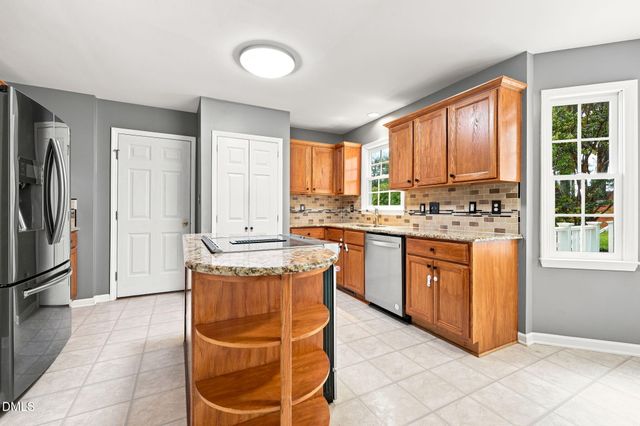 811 Teulon Way, Apex, NC 27502