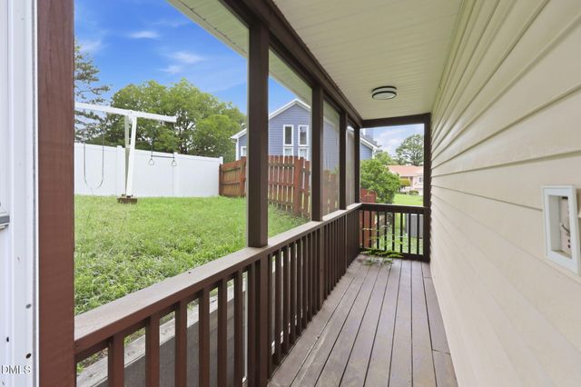 811 Teulon Way, Apex, NC 27502