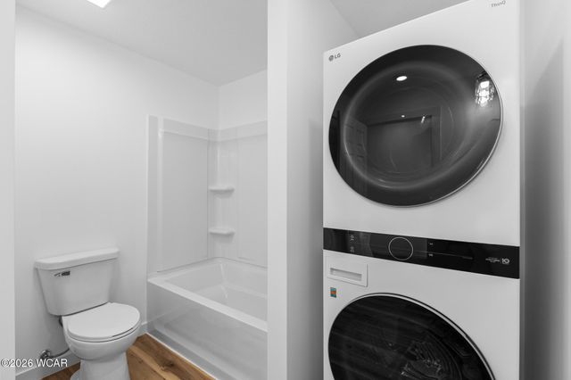 222 E Montford Avenue, Ada, OH 45810