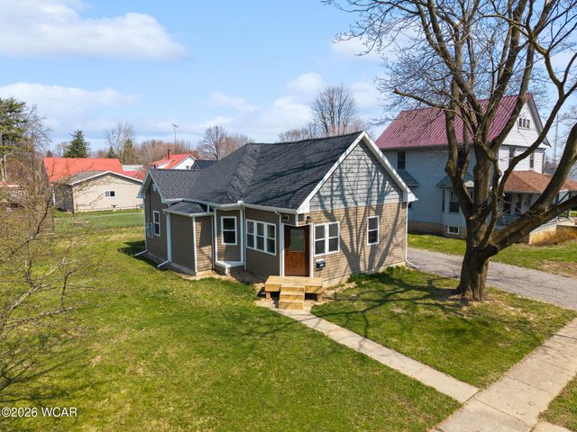222 E Montford Avenue, Ada, OH 45810