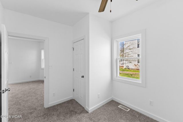 222 E Montford Avenue, Ada, OH 45810