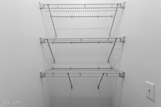 222 E Montford Avenue, Ada, OH 45810