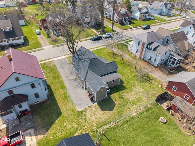 222 E Montford Avenue, Ada, OH 45810