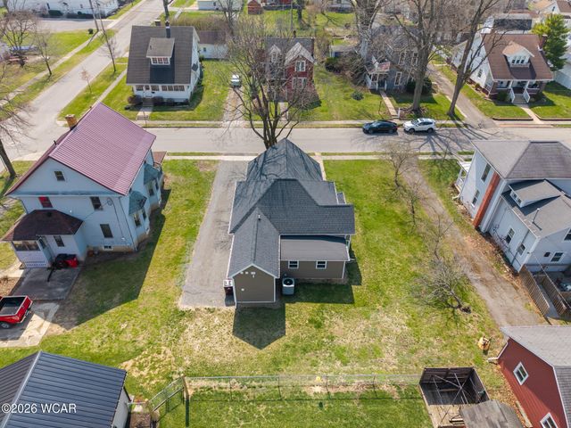 222 E Montford Avenue, Ada, OH 45810