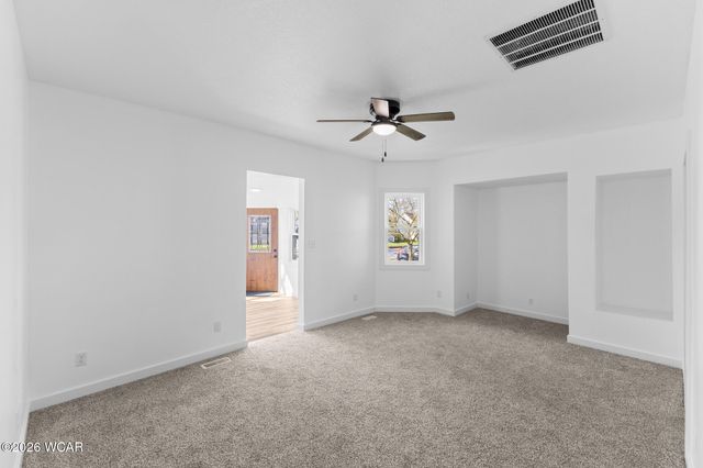 222 E Montford Avenue, Ada, OH 45810