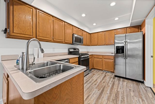 15601 Orchard Ridge Drive, Clinton Twp, MI 48038