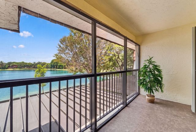 1648 CORAL Avenue, North Lauderdale, FL 33068