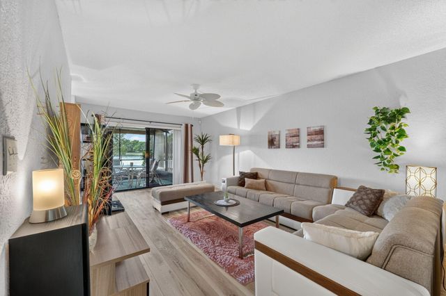 1648 CORAL Avenue, North Lauderdale, FL 33068