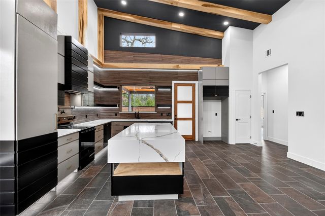 124 Aztec Drive, Mabank, TX 75156