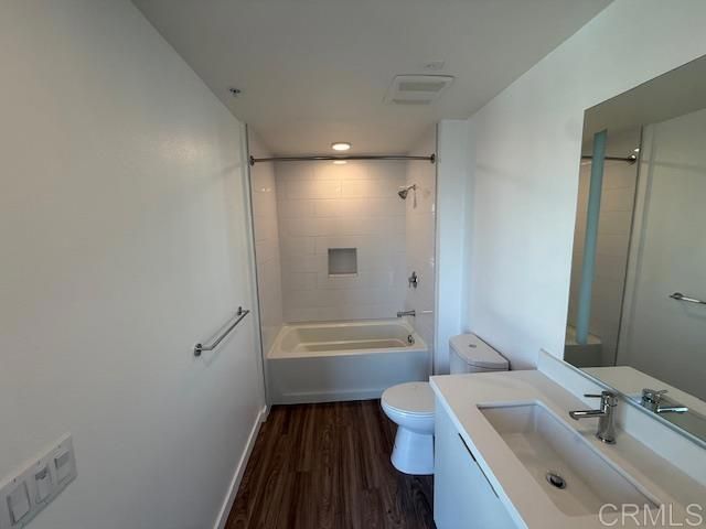 5750 Hollywood Boulevard 726, Los Angeles, CA 90028