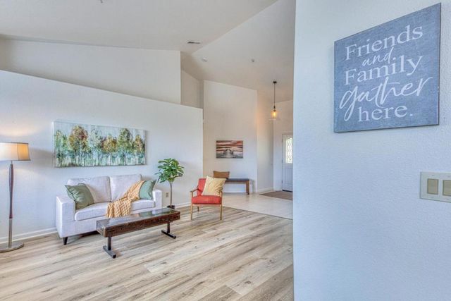 18223 Viewcrest Lane, Salinas, CA 93908